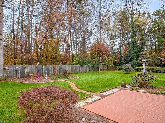 2nd image of 4455 Chadwyck Dr