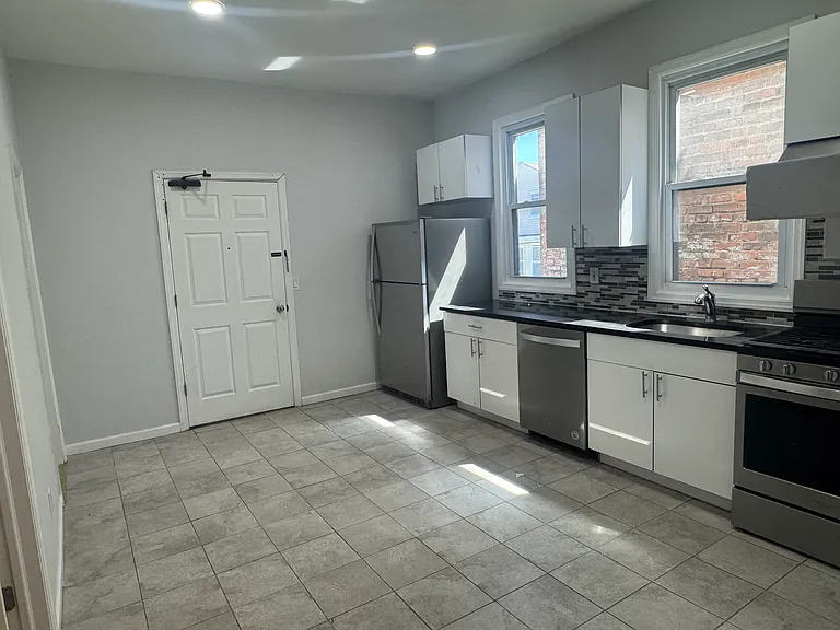109 Frank E Rodgers Blvd N #2 — Photo 6