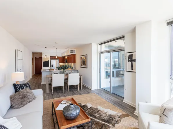 630 Thomas L Berkley Way APT 621, Oakland, CA 94612
