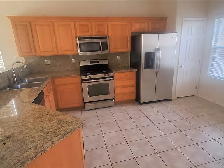 531 Broken Shale Cir #0 — Photo 3