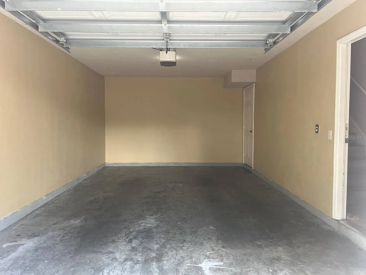1 bed, 1.0 bath, 738 sqft, $1,800 — Photo 3