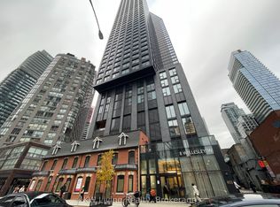 8 Wellesley St W #5115, Toronto, ON M4Y 0J5