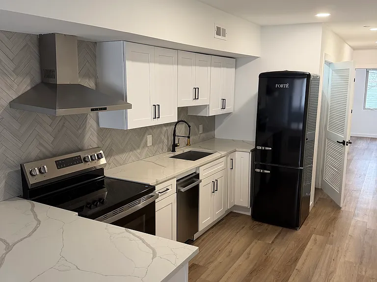 2631 Oakford St #2 — Photo 1