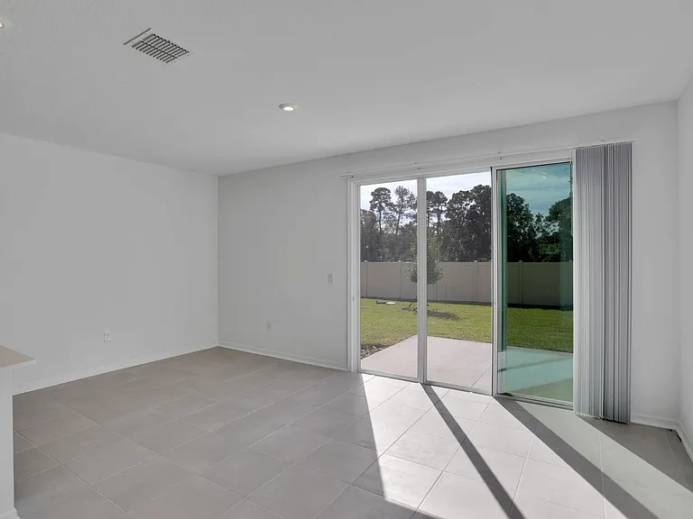 298 Anthony Dr — Photo 6