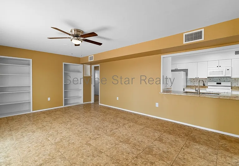 9425 W Rolling Hills Dr — Photo 5