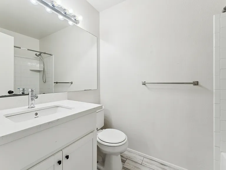 4901 E Kelton Ln #1252 — Photo 8