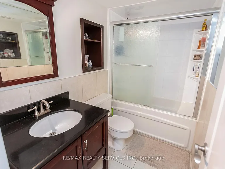 11 Wincott Dr #11 — Photo 17