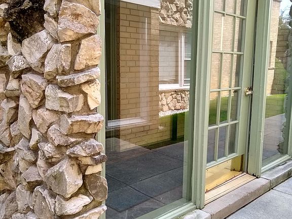 5th image of 6549 N Natoma Ave Floor 2
