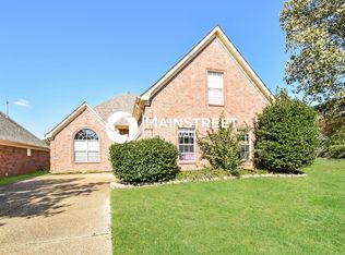 1116 Warwick Pl, Southaven, MS 38671