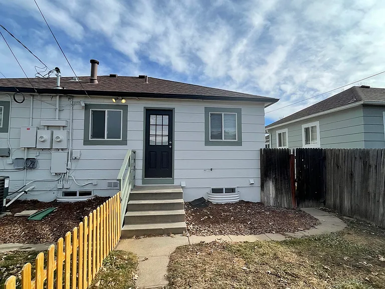 2417 S Marion St — Photo 2