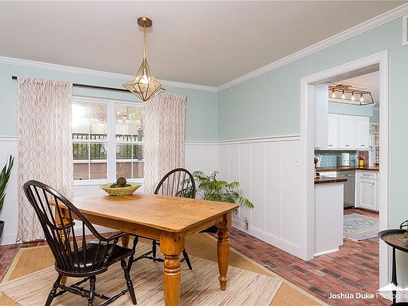 5th image of 1231 E Hope St