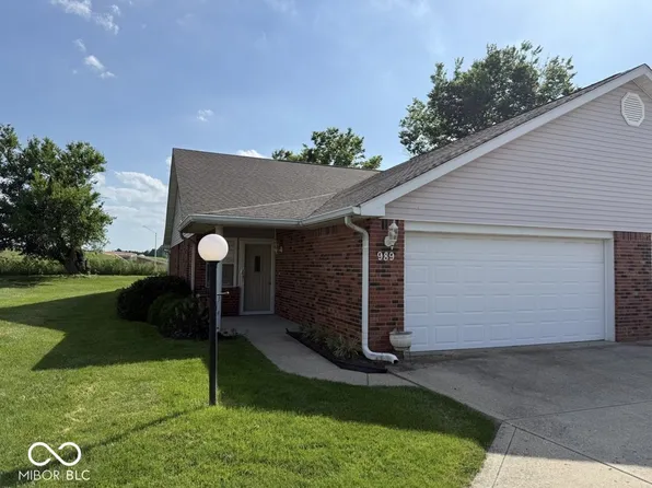 989 Plaza Dr, Martinsville, IN 46151
