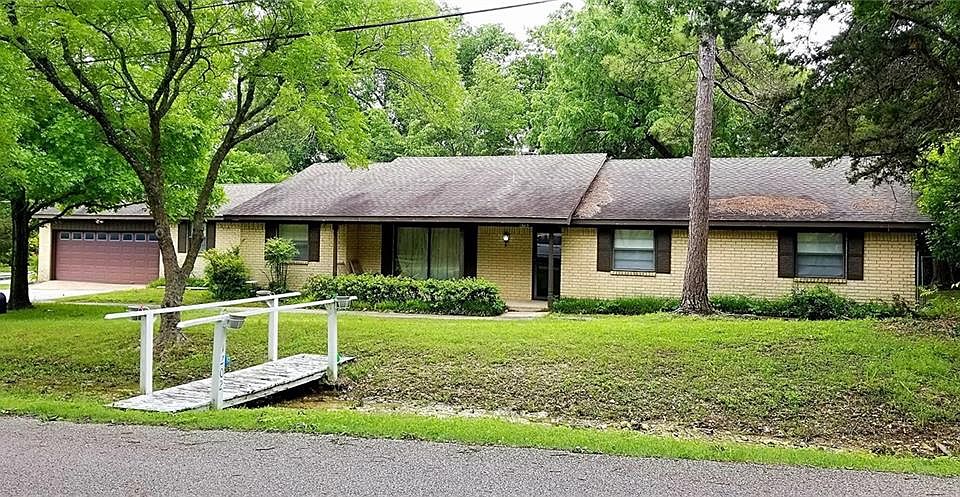 1st image of 1202 Los Altos Ln