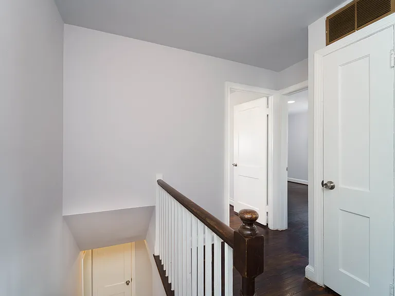 10024 Lorain Ave — Photo 17