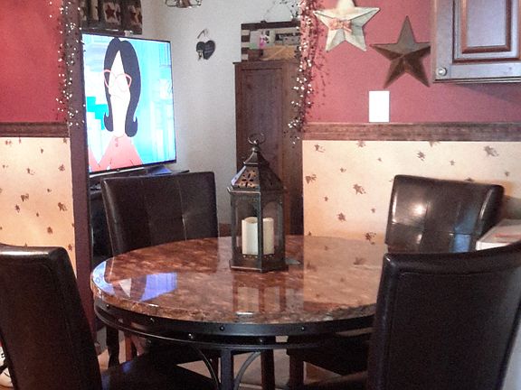 5th image of 3058 Clover Ave