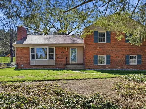 900 Old Hickory Rd, Pittsburgh, PA 15243