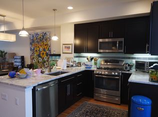 916 S 3rd St #312, Philadelphia, PA 19147