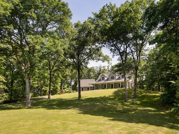 82 Maple Hill Lane, Pine Plains, NY 12567