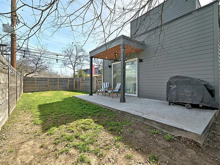 2812 E 4th St #2 — Photo 23