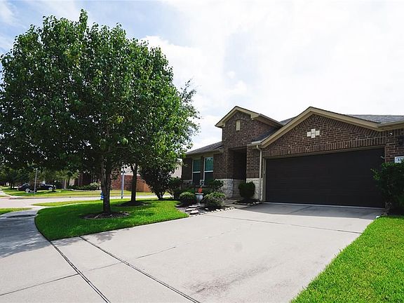 2nd image of 3303 Windsor Ranch Ln