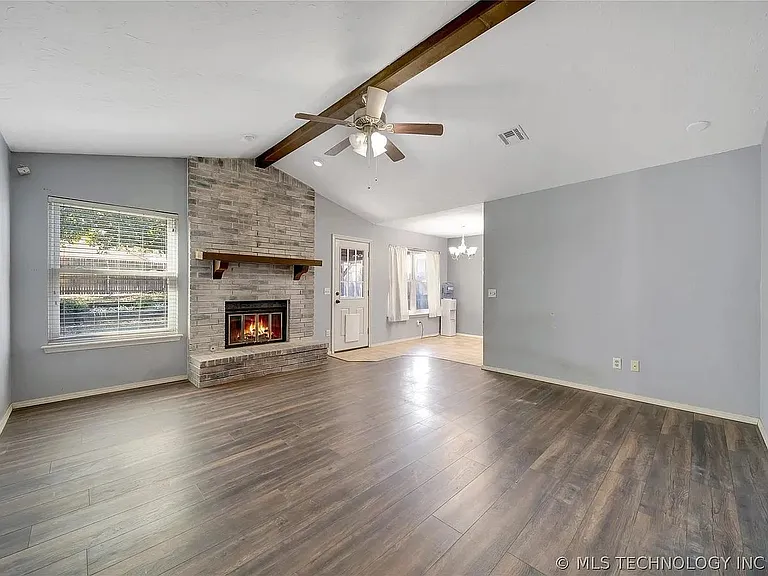 4604 S Ironwood Ave — Photo 2
