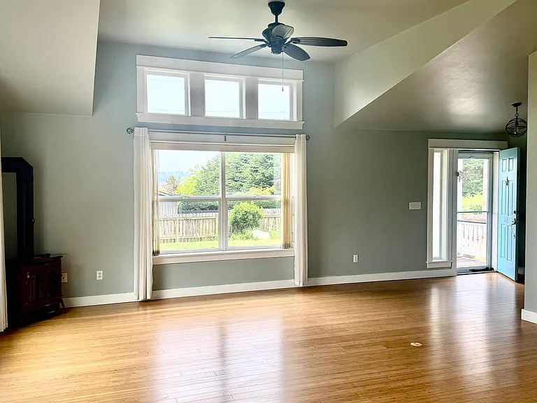 5469 S Shore Dr — Photo 17
