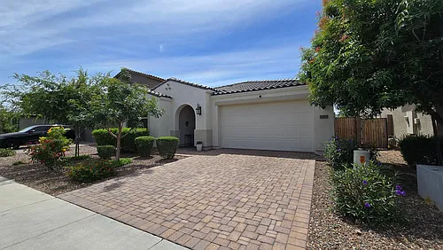 11615 W Marguerite Ave Photo 1