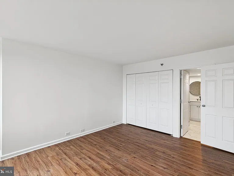 2001 Hamilton St #1103 — Photo 15