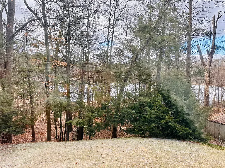 410 Barbara Dr — Photo 8