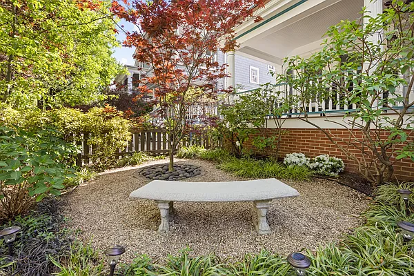 Sold by Compass | media 30