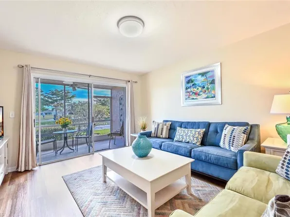 240 Pebble Beach Blvd APT 702, Naples, FL 34113