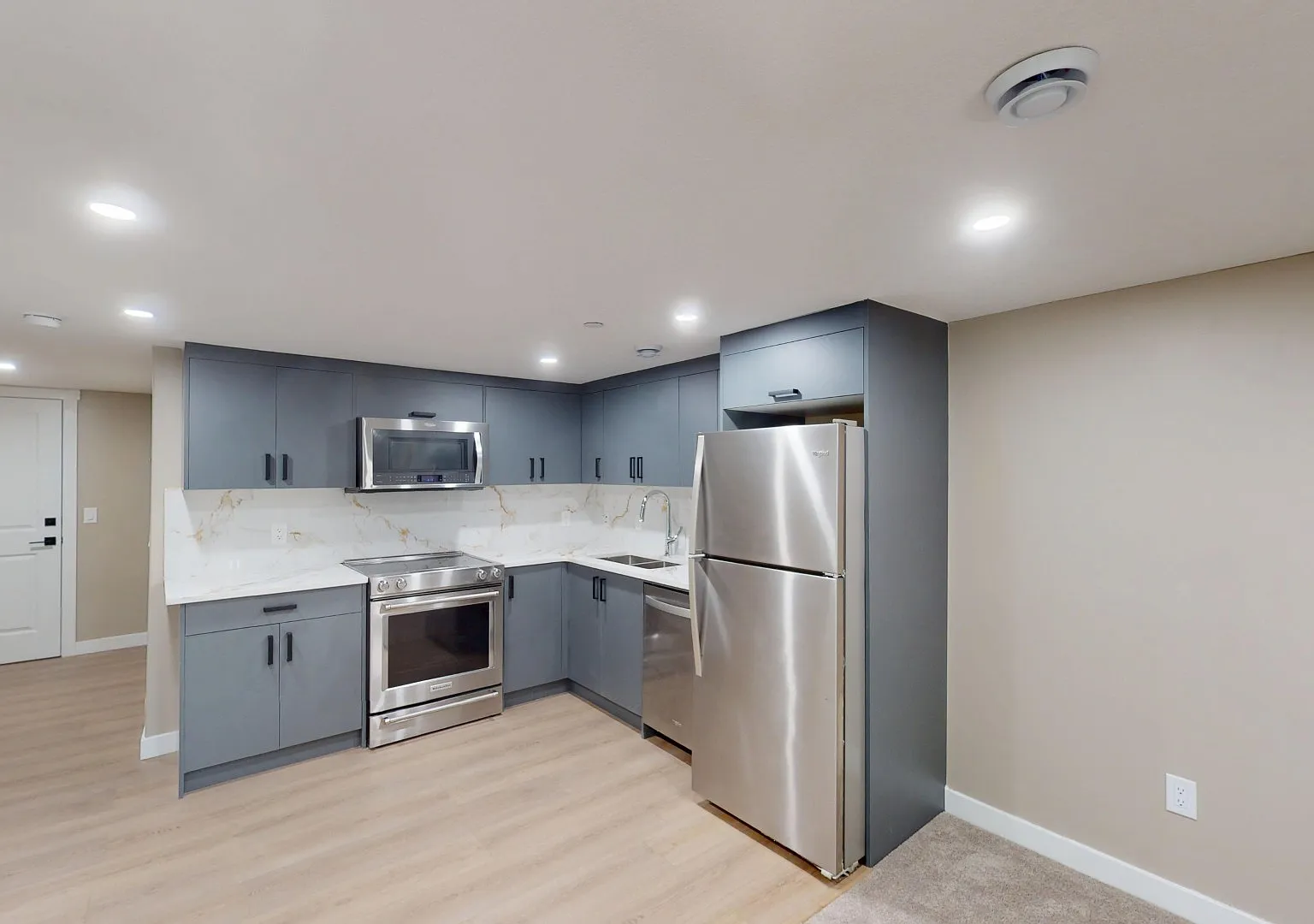 195 Livingston Ave Ne Bsmt Suite — Photo 1