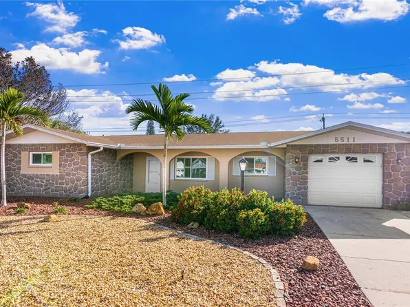 5511 1st Avenue Dr NW, Bradenton, FL 34209