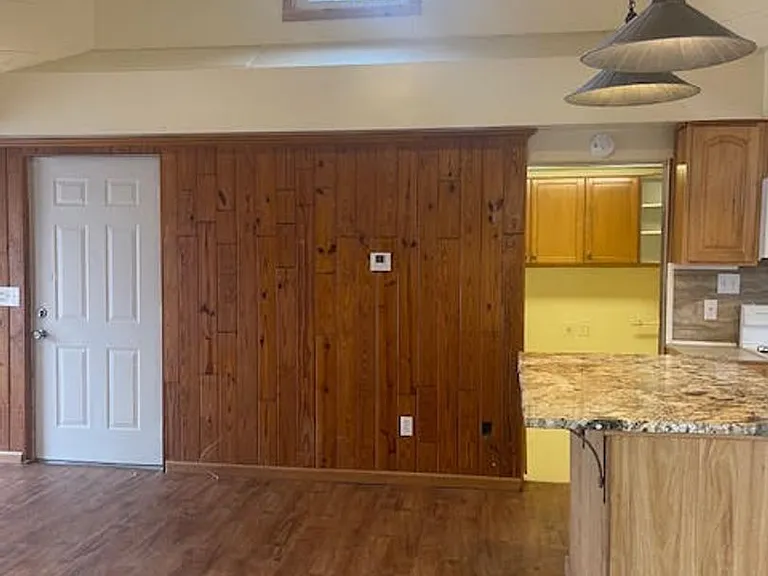 3510 E 30th Pl — Photo 6