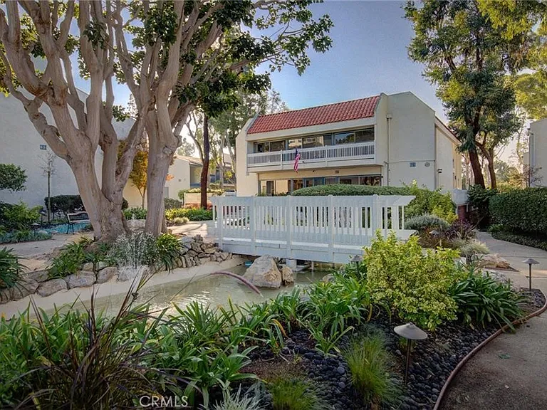 824 Camino Real #204 — Photo 24