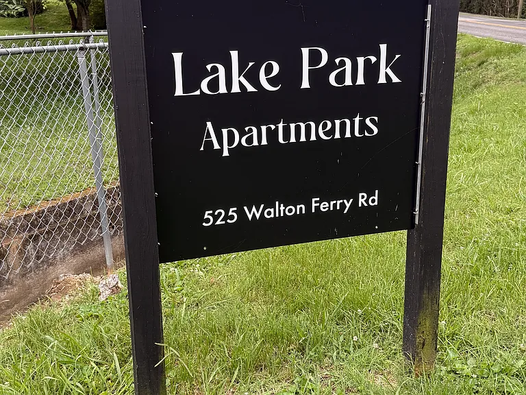 525 Walton Ferry Rd #B6 — Photo 6