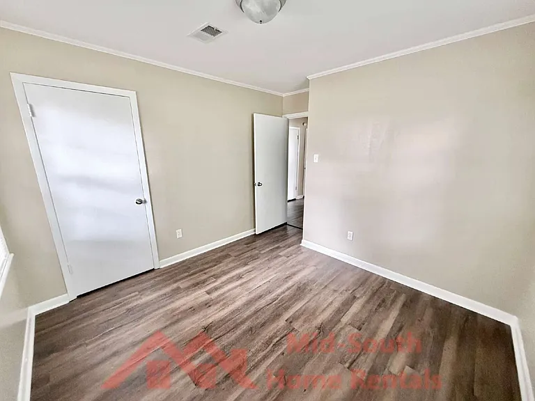 2718 Marlene St — Photo 13