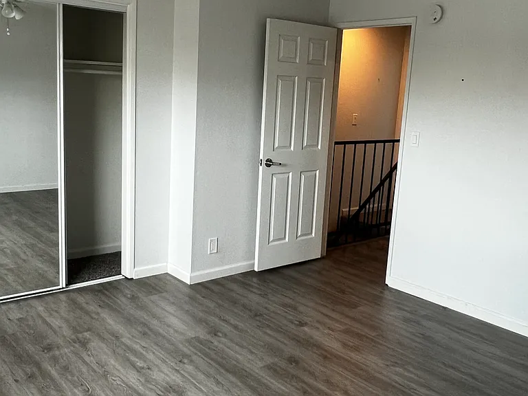16516 S Manhattan Pl #3 — Photo 19