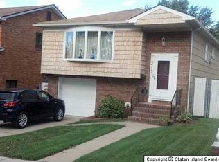 215 Delmar Ave, Staten Island, NY 10312