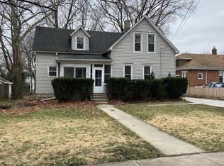 660 W New York St, Aurora, IL