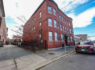 97 Bridge St APT 9, Manchester, NH 03101