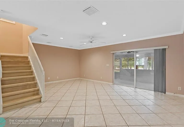 1186 SW 44th Ave — Photo 61