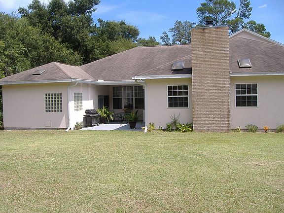rear lanai of home