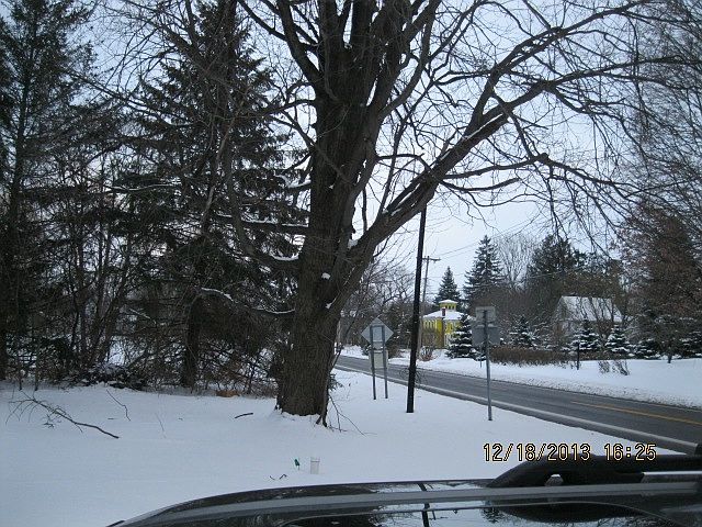 2nd image of 8681 Lake Rd
