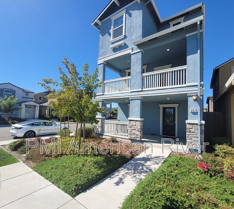 1st image of 4079 Prosser St