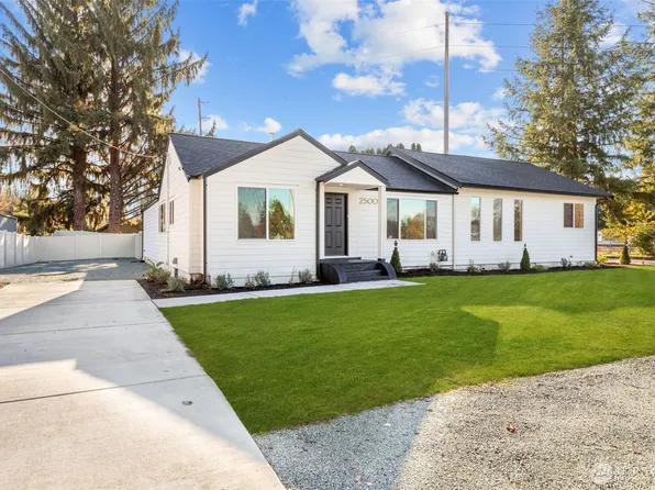 25002 Minkler Road, Sedro Woolley, WA 98284