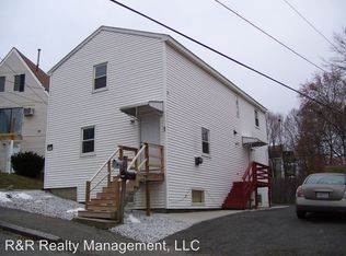 2 Farwell St, Worcester, MA 01605