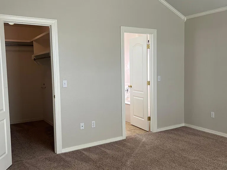 7907 Saint Louis Dr — Photo 9