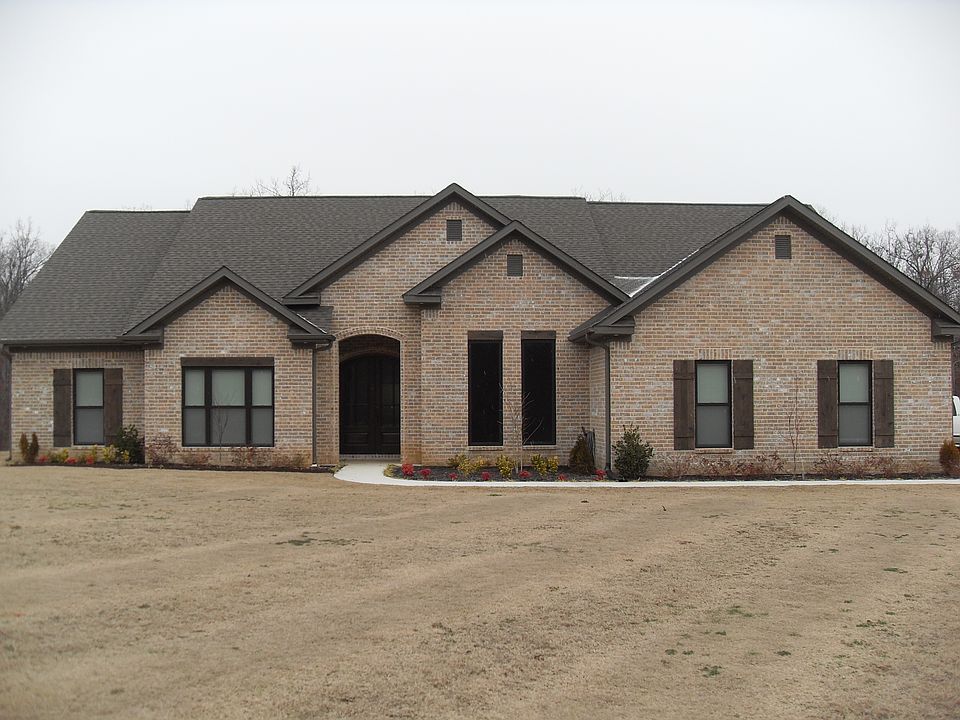 2300 sq ft.