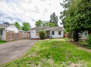 7512 SE Reedway St, Portland, OR 97206